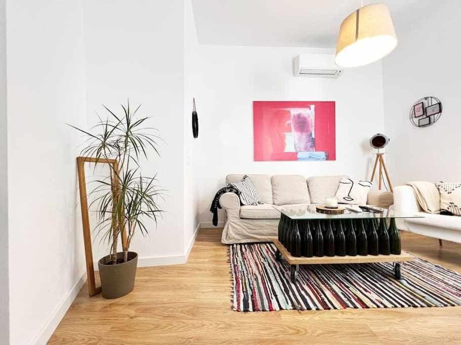 Appartement Aym Places Buen Viaje Parking Incluido à Séville Extérieur photo