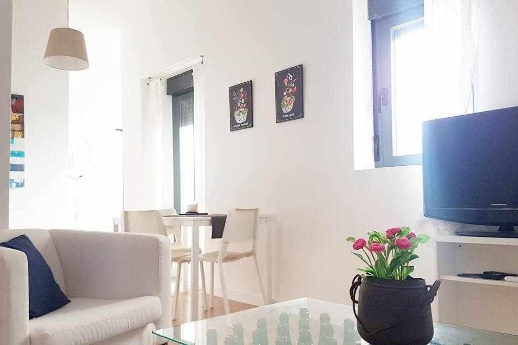 Appartement Aym Places Buen Viaje Parking Incluido à Séville Extérieur photo